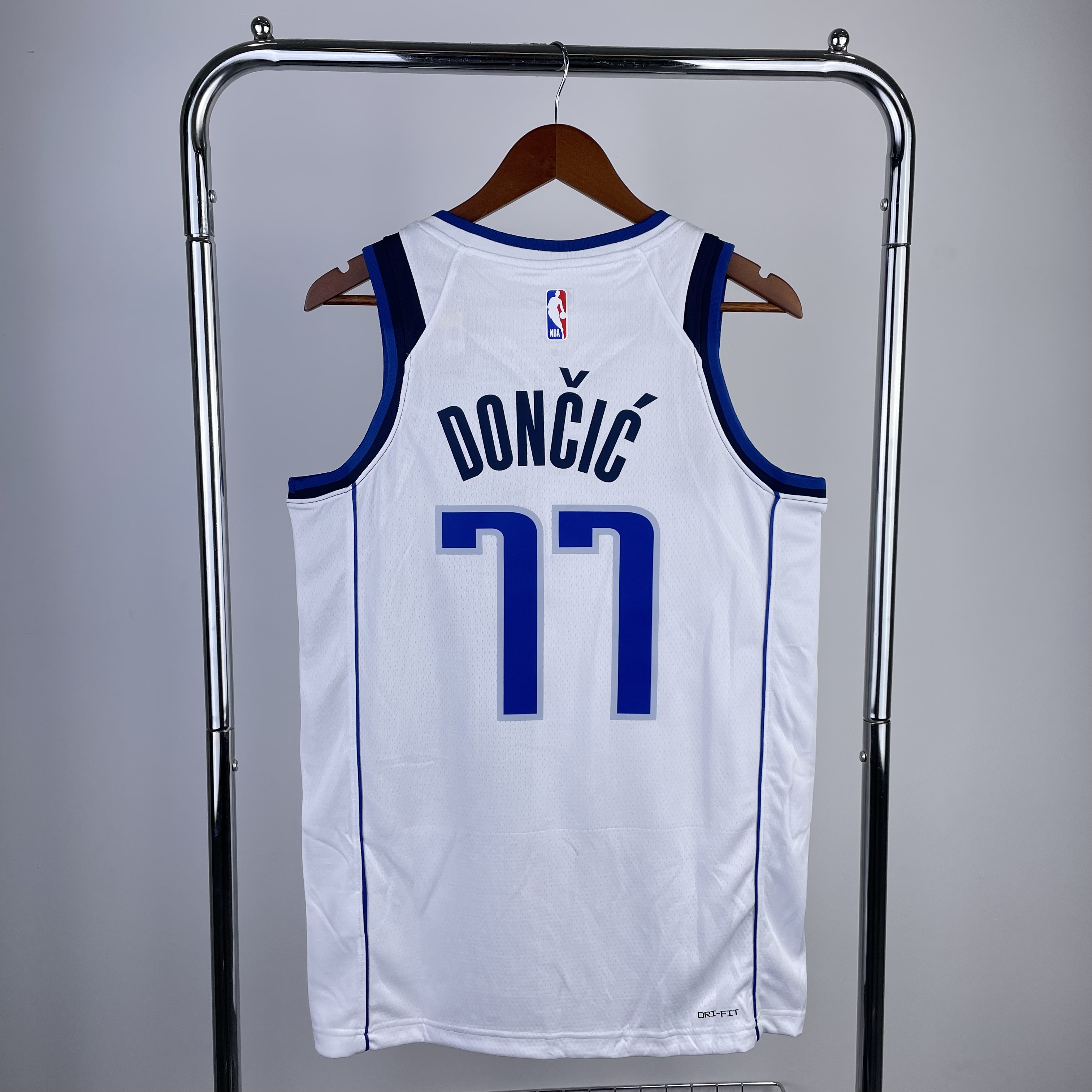 Men Dallas Mavericks #77 Luka Doncic White Season Nike 2023 NBA Jersey->dallas mavericks->NBA Jersey